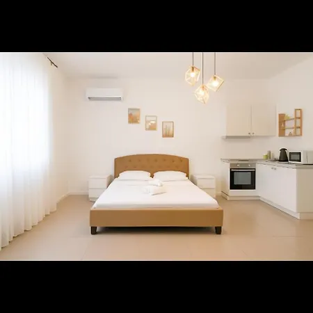 Apartment Marina *